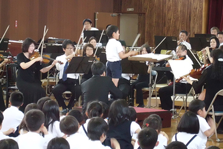 プロ音楽家による出前音楽授業